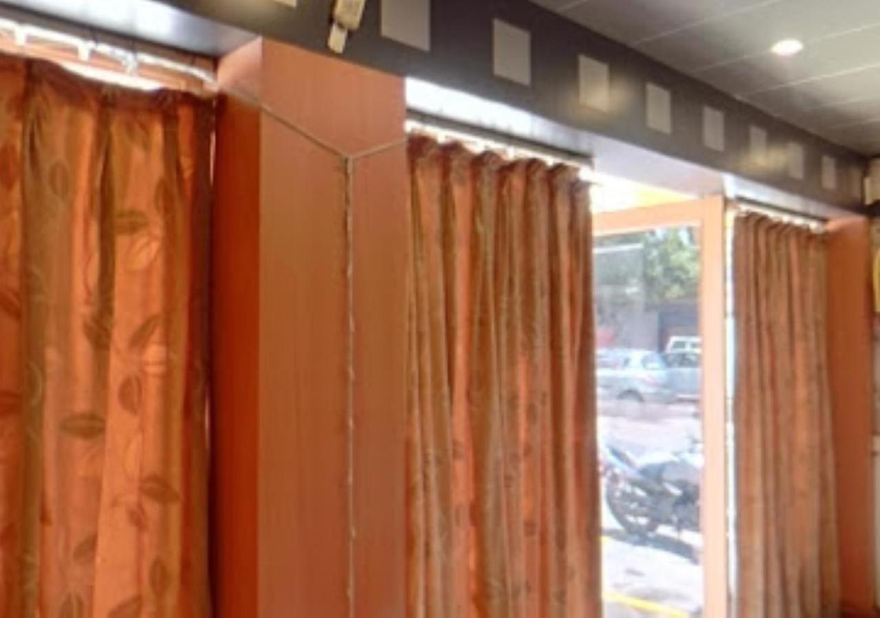 Hotel Mayur Restaurant Chandrapur 外观 照片