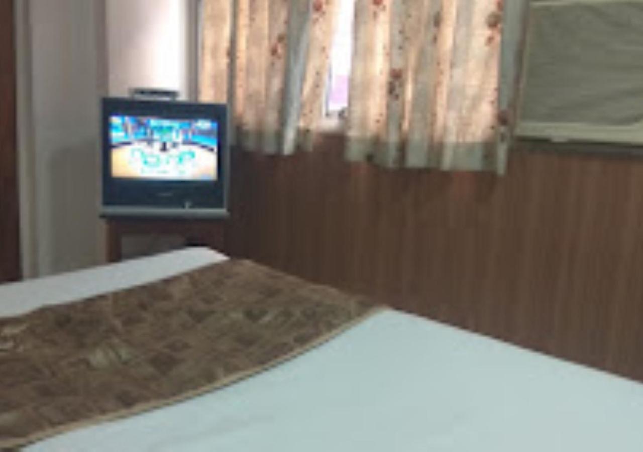 Hotel Mayur Restaurant Chandrapur 外观 照片